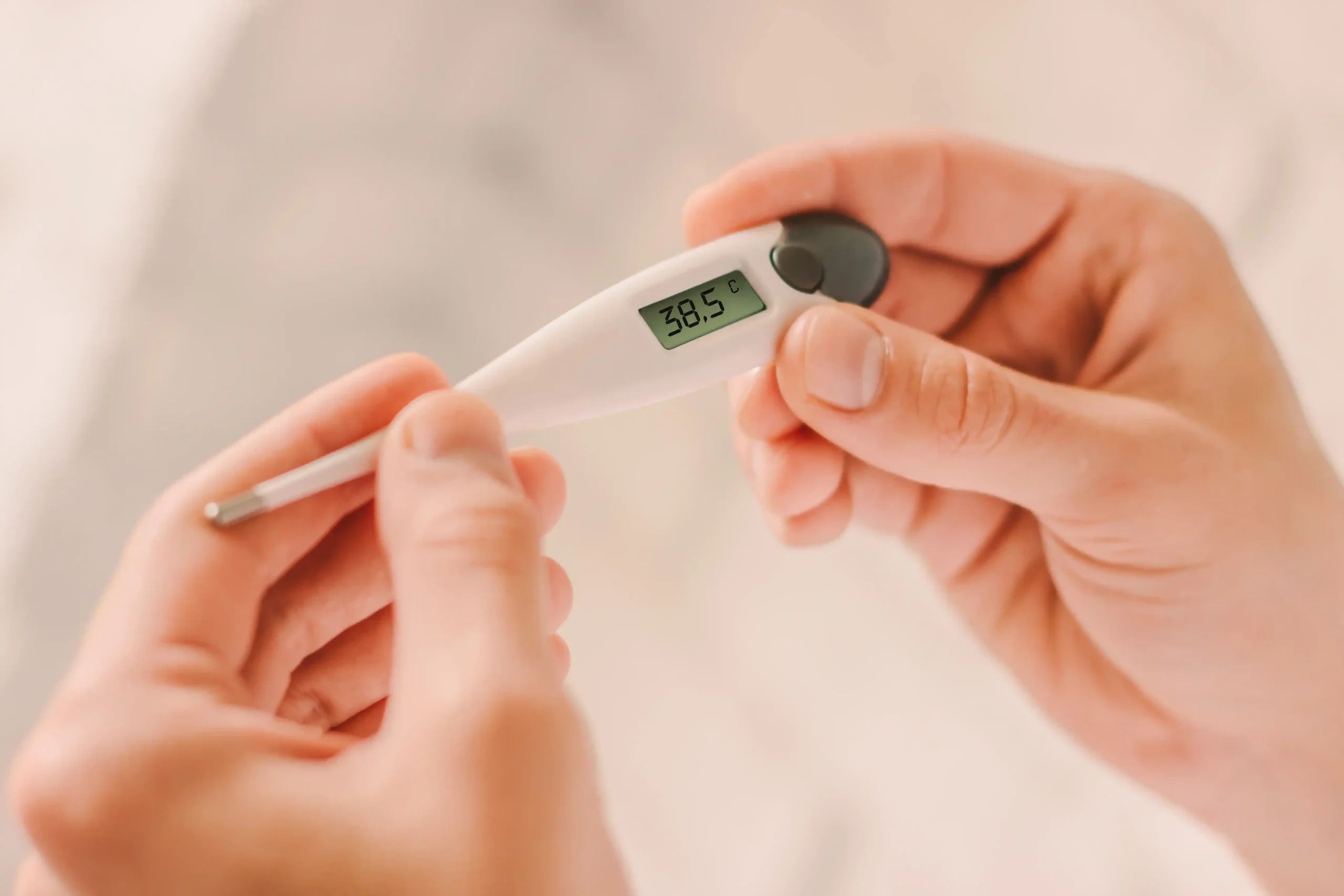 Gorączka 38 a 40 stopni - kiedy zbijać i jak mierzyć temperaturę ciała?