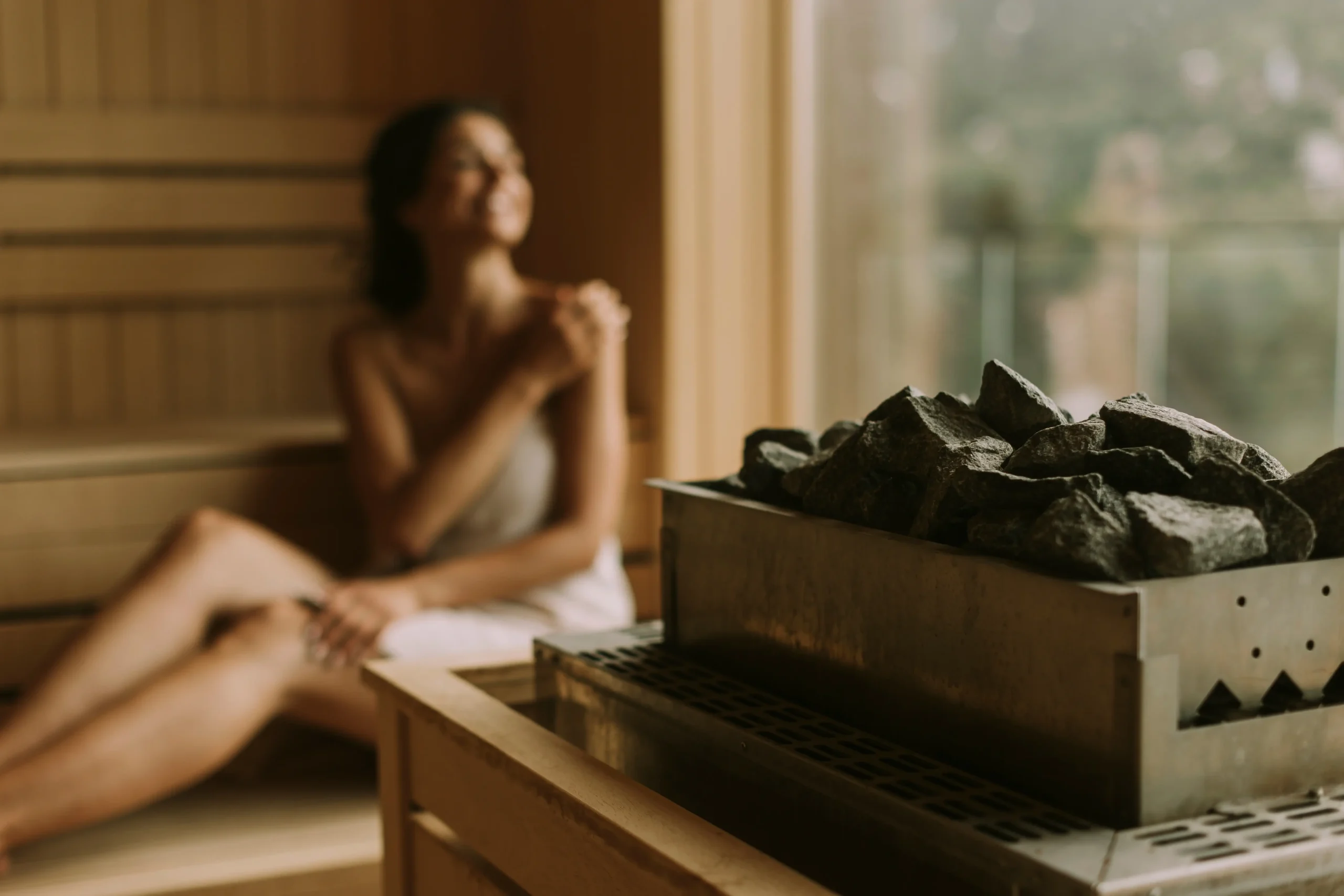 Sauna a przeziębienie - czy można korzystać, czy wypocenie się podczas przeziębienia działa?
